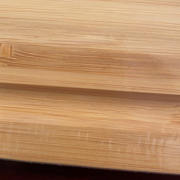 **SOLD**HOLIDAY BAMBOO CUTTING BOARD - Picture 13 of 13